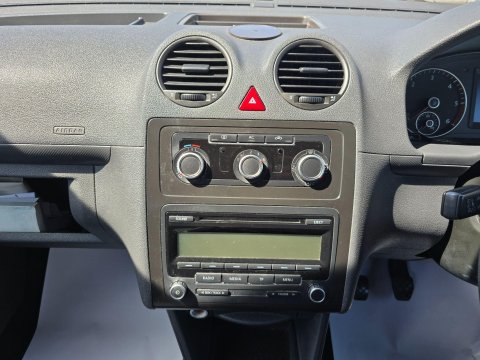 Volkswagen Caddy Maxi Camper Crib 29