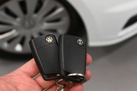 Volkswagen Golf 1.6 Golf S TDI BlueMotion Technology 5dr 14