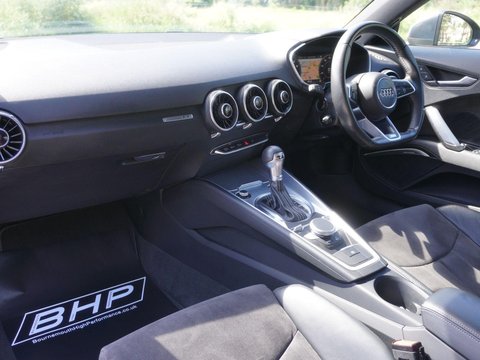 Audi TT 2.0 TFSI S line S Tronic Euro 6 (s/s) 3dr 21