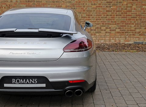 Porsche Panamera Turbo S 42