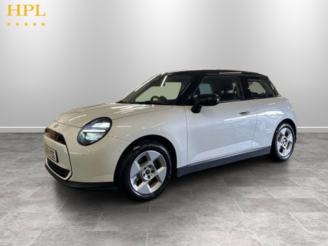 Mini Electric Cooper E 40.7kWh Classic Hatchback 3dr Electric Auto (184 ps) 3