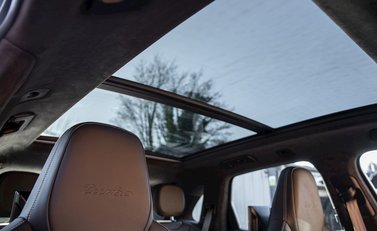 Porsche Cayenne Turbo 16