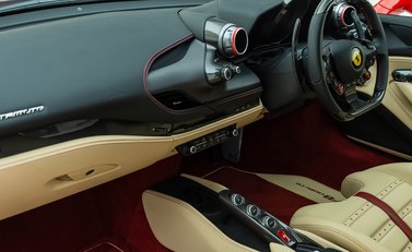 Ferrari F8 Tributo 18