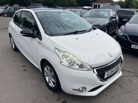 Peugeot 208 1.2 VTi Style Euro 5 3dr