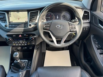 Hyundai TUCSON 1.7 CRDi Blue Drive Sport Edition Euro 6 (s/s) 5dr