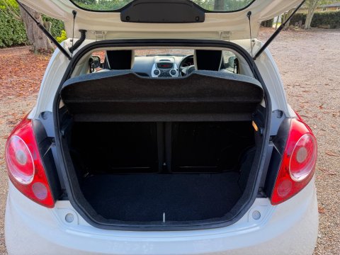 Ford Ka 1.2 Zetec White Edition Euro 6 (s/s) 3dr 20