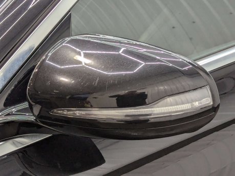 Mercedes-Benz E Class 2.0 E 300 AMG Line de Auto 4dr 20