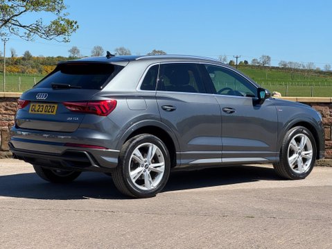 Audi Q3 2.0 TDI 35 S line S Tronic Euro 6 (s/s) 5dr 4