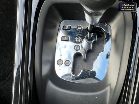 Peugeot 2008 1.5 BlueHDi Allure SUV 5dr Auto Diesel EAT Euro 6 (s/s) (120 ps) 32
