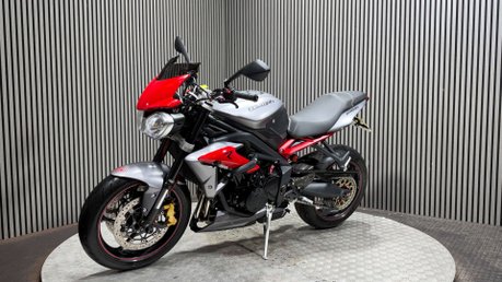 Triumph Street Triple R 2013 ONLY 21K QUICK SHIFTER, LOADS OF EXTRAS, LONG MOT 5