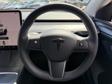 Tesla Model Y (Dual Motor) Long Range SUV 5dr Electric Auto 4WDE (384 bhp) 33