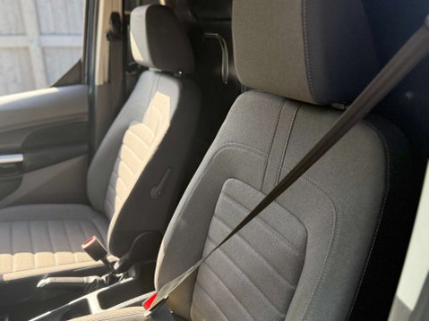 Ford Transit Connect 1.5 Transit Connect 250 Limited EcoBlue 63