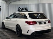 Mercedes-Benz C Class 4.0 C63 V8 BiTurbo AMG S (Premium Plus) Estate 5dr Petrol SpdS MCT Euro 6 ( 4