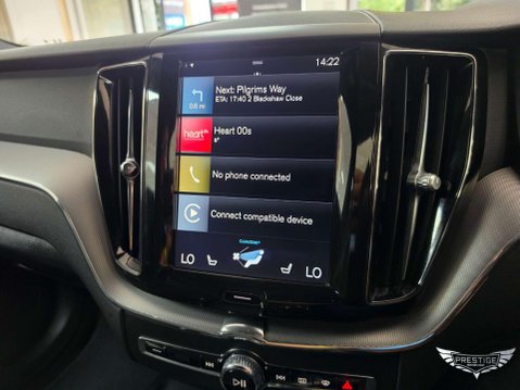 Volvo XC60 2.0 D5 PowerPulse R-Design Auto AWD Euro 6 (s/s) 5dr 38