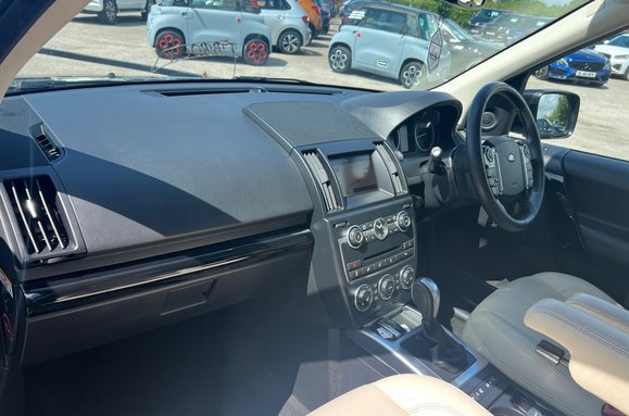 Land Rover Freelander SD4 METROPOLIS 30