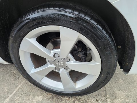 Audi A1 sport tfsi 1lt 8