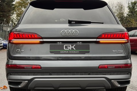 Audi Q7 TDI QUATTRO S LINE MHEV - ONE LADY OWNER  24