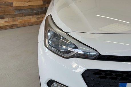 Hyundai i20 1.2 Blue Drive SE Hatchback 5dr Petrol Manual Euro 6 (s/s) (84 ps) 16
