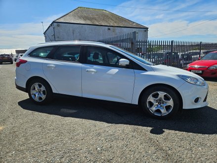 2014 FOCUS EDGE TDCI 95 YEAR 2014 14 MILEAGE 82,400 MILES BODY TYPE ESTATE... photo