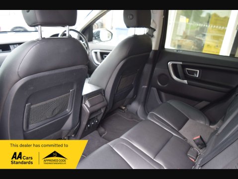 Land Rover Discovery Sport 2.0 Discovery Sport SE Tech TD4 4WD 5dr 32