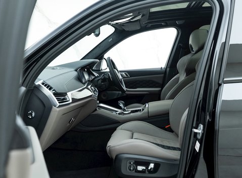 BMW X5 M Competition 14