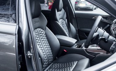 Audi RS6 Avant Performance 12