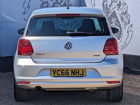 Volkswagen Polo SEL TSI DSG 8