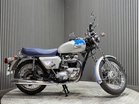 Triumph Bonneville JUBILEE 1977 ONLY 8K STUNNING CLASSIC BIKE NEW MOT