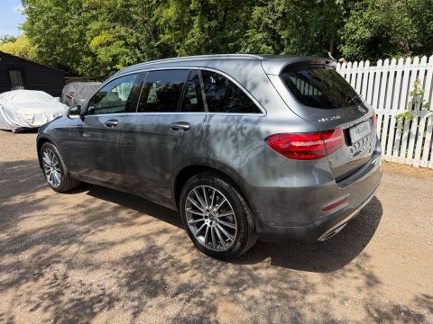 Mercedes-Benz GLC GLC 250 4MATIC AMG LINE 5