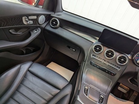 Mercedes-Benz GLC 2.0 GLC 300 AMG Line Premium+ D 4Matic Auto 4WD 5dr 46