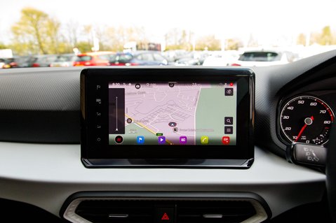 SEAT Arona TSI SE TECHNOLOGY 25