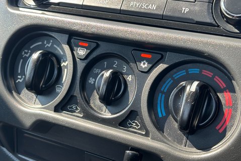 Mitsubishi L200 DI-D 4WD 4Life Single Cab Pickup - Air Con 15