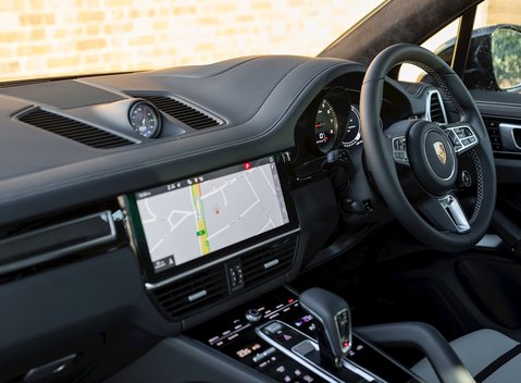 Porsche Cayenne Turbo 18