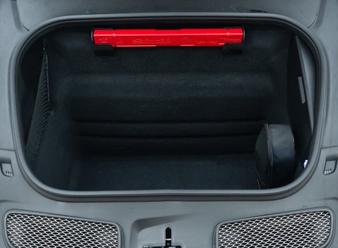 Porsche 911 GT3 TOURING (992) 43