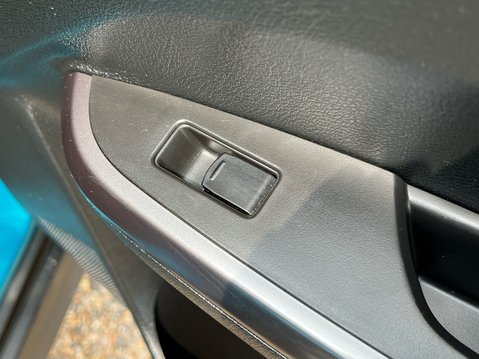 Suzuki Vitara SZ-T BOOSTERJET MHEV 39