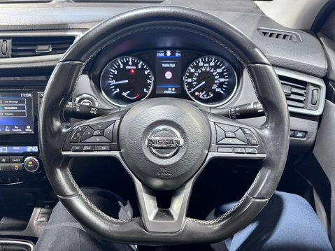 Nissan Qashqai 1.3 DIG-T N-Connecta Euro 6 (s/s) 5dr 20