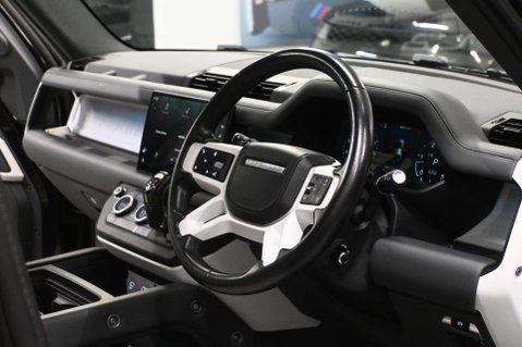 Land Rover Defender 3.0 Defender HSE D MHEV Auto 4WD 5dr 22