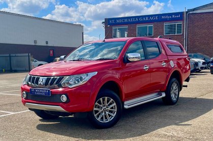 Mitsubishi L200 2.4 L200 Barbarian DI-D Auto 4WD
