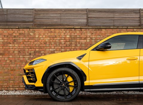 Lamborghini Urus 27