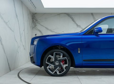 Rolls-Royce Cullinan Series II BLACK BADGE 41
