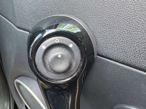 Renault Clio 1.1 Clio Dynamique TomTom 16v 5dr 32