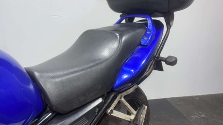 Yamaha FZS 2003 HIGH MILES RUNNING PROJECT BIKE SPARES OR REPAIR 600CC 31