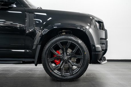 Land Rover Defender 3.0 D250 MHEV X-Dynamic HSE SUV 3dr Diesel Auto 4WD Euro 6 (s/s) (250 ps) 30