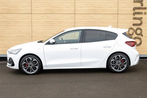 Ford Focus ST-LINE VIGNALE MHEV 14