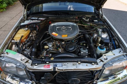 Mercedes-Benz S Class 560 SEL 26