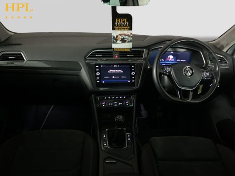 Volkswagen Tiguan 2.0 TDI SEL SUV 5dr Diesel Manual Euro 6 (s/s) (150 ps) 19