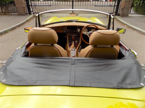 MG B ROADSTER 66