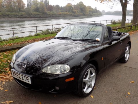 Mazda MX-5 S-VT SPORT 3