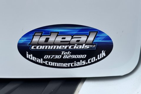 Ford Transit Custom 320 L1 Trend 130 ps Panel Van - Air Con / Twin Side Loading Doors 17