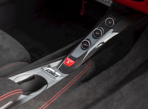 Ferrari F12 Berlinetta 18